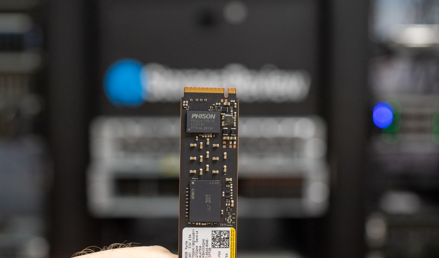 Micron 2600 phison controller