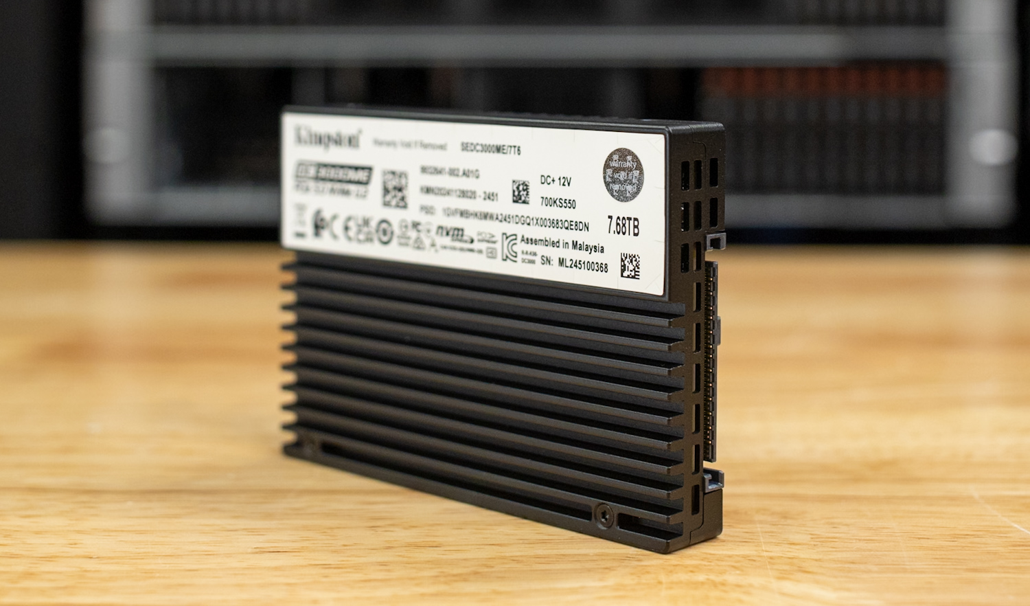 Kingston DC3000ME angle
