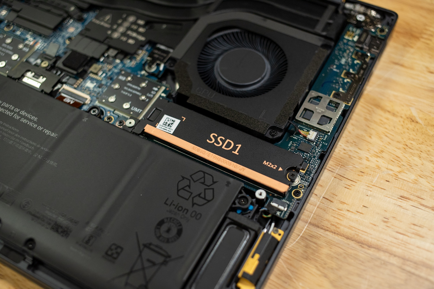 Dell Pro Max 16 Premium SSD