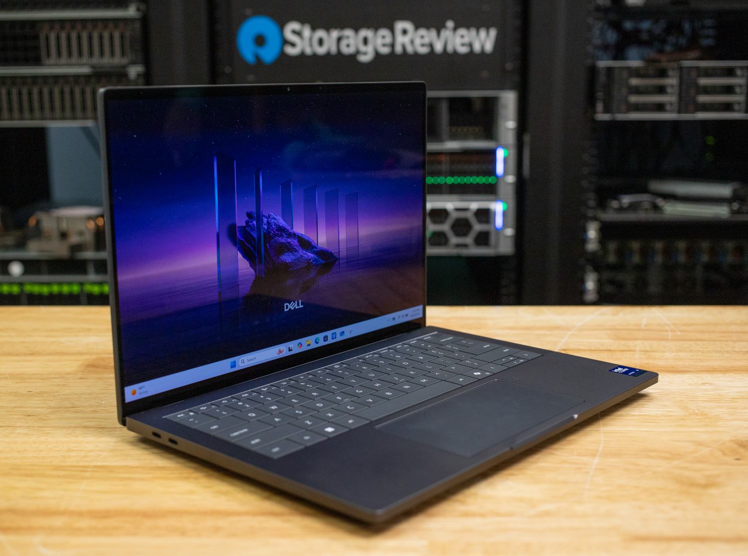 Dell Pro Max 14 Premium Screen
