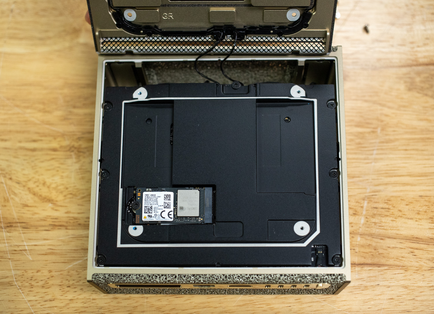 Nvidia DGX Spark internal view ssd.