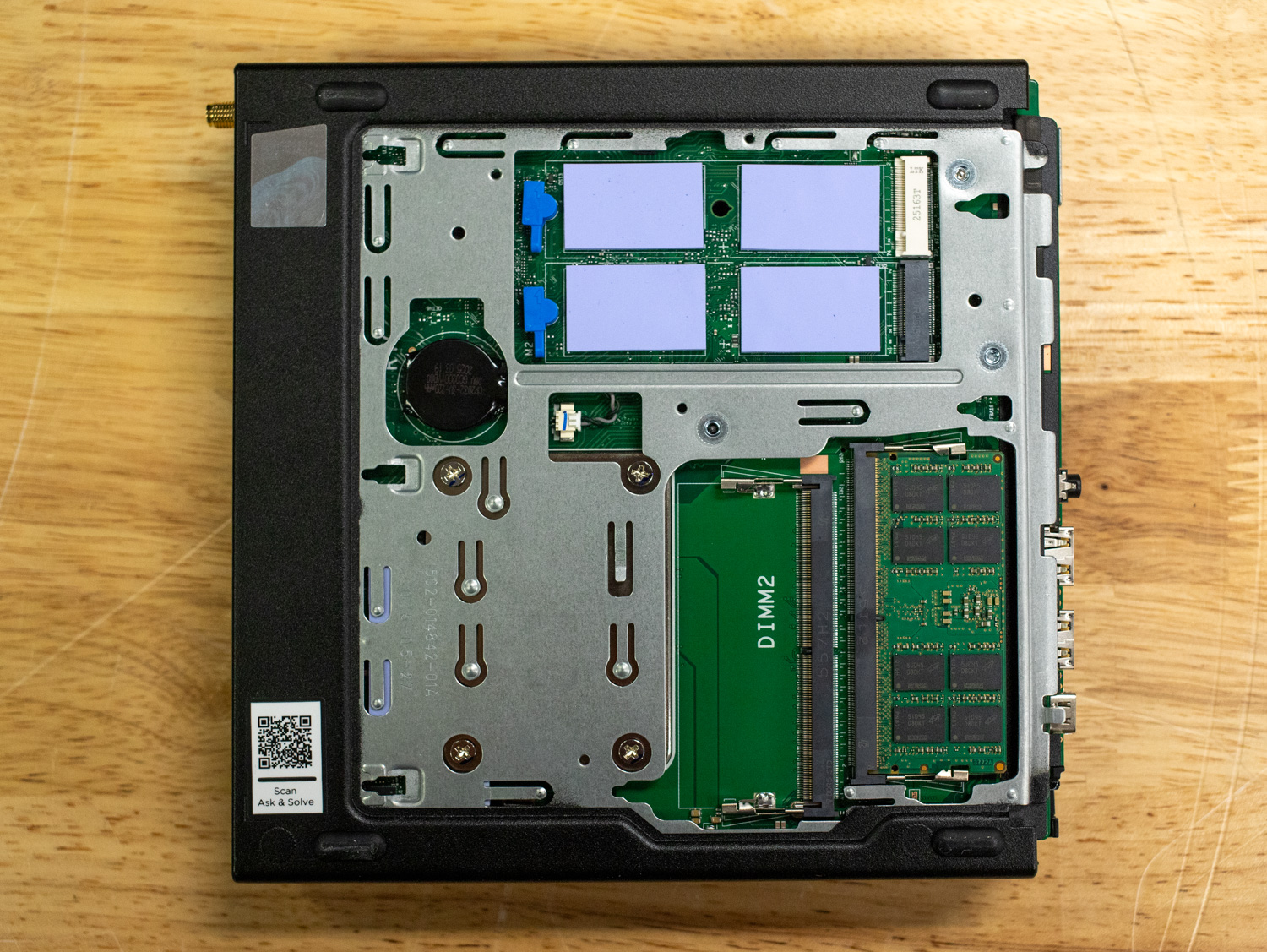 Lenovo ThinkStation P3 Tiny Gen 2 storage and dram