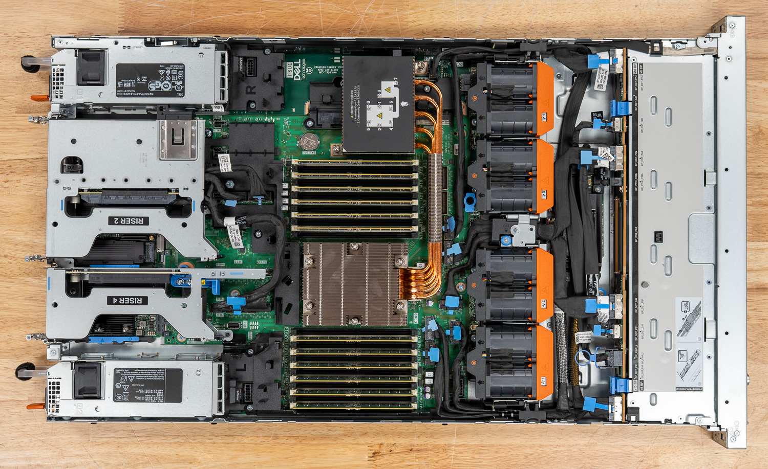 Dell PowerEdge R4715 top view lid off