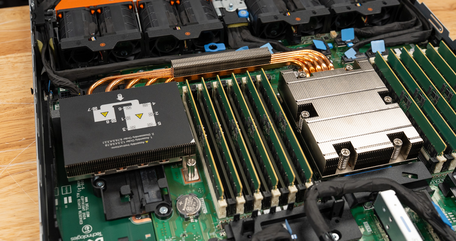 Dell PowerEdge R4715 memory and heatsink