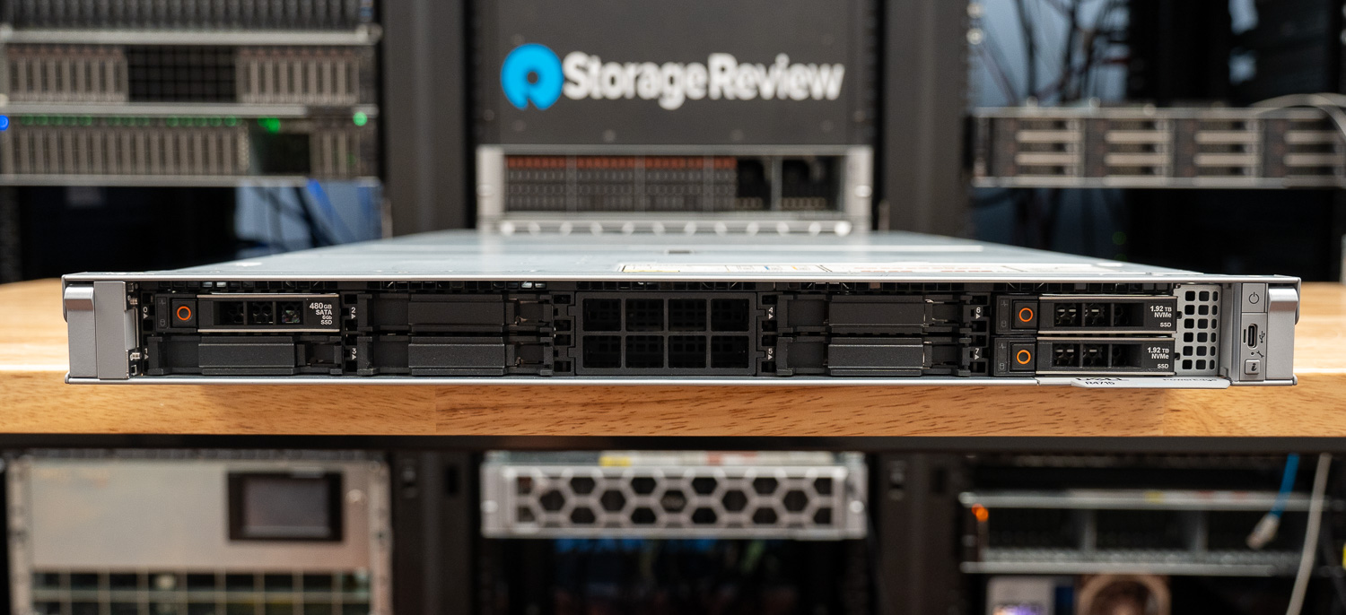 Dell PowerEdge R4715 storage bays