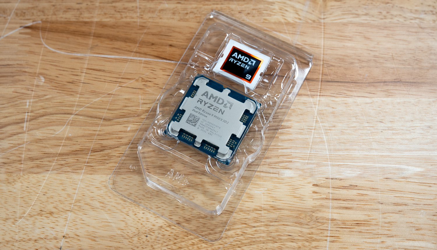 AMD Ryzen 9950X3D2 in cpu tray