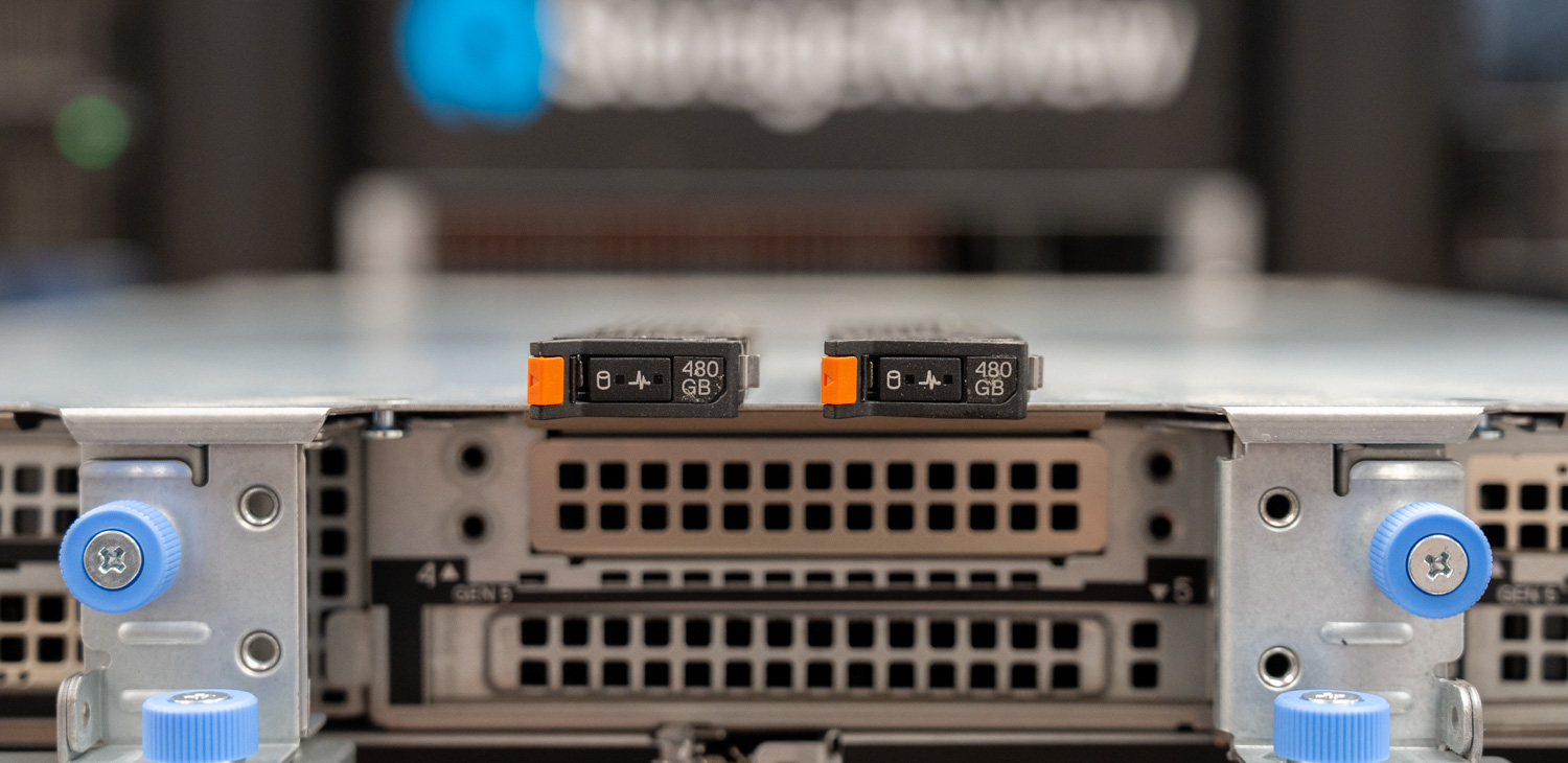 Dell PowerEdge R770AP boss drives