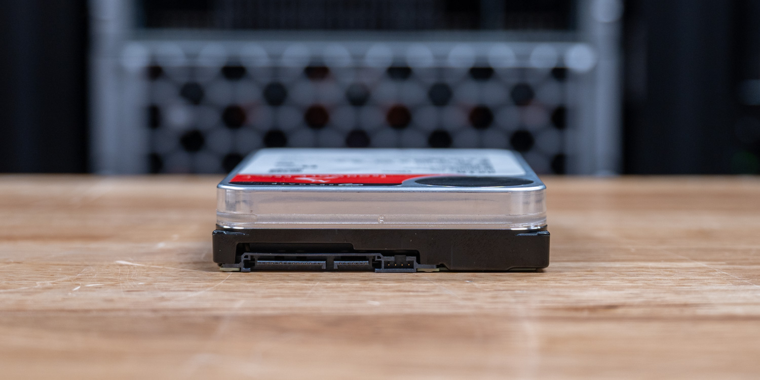 Seagate IronWolf Pro 32TB sata connection