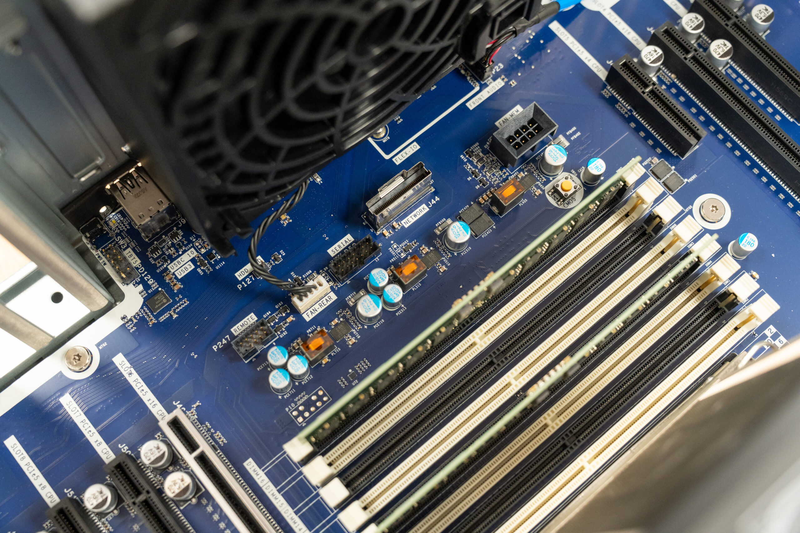 HP Z8 Fury G6i Review: One Xeon, up to Four Blackwell GPUs