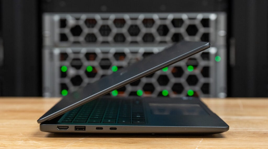 Dell Pro 5 14 Intel left side