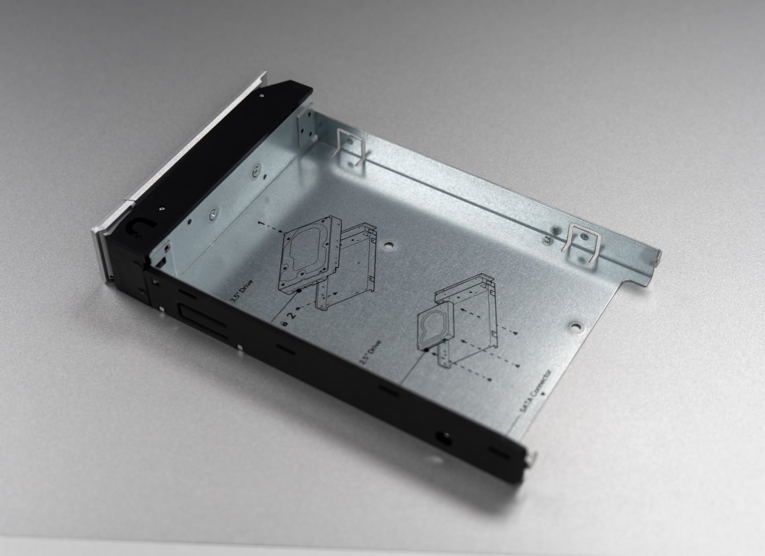 Ubiquiti Enterprise NAS drive caddy with tool-less 3.5-inch drive mounting