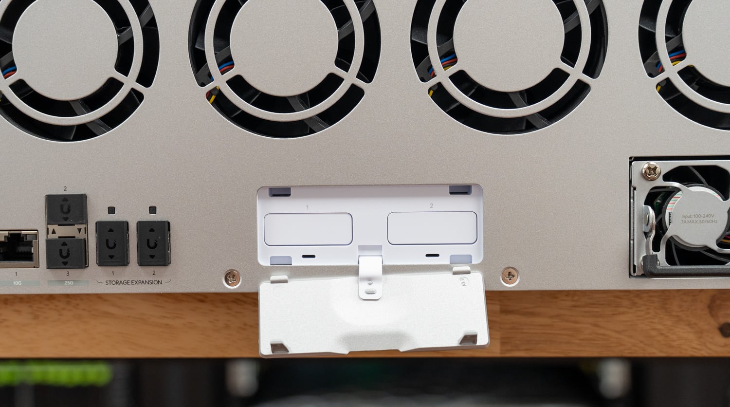 Ubiquiti Enterprise NAS SFF-8644 external Mini-SAS HD expansion ports