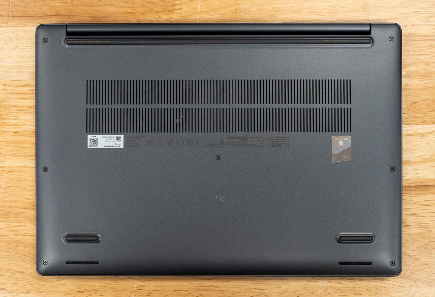 Обзор Dell Pro 14 Premium: флагманский бизнес-ноутбук с Tandem OLED — иллюстрация 9 к материалу