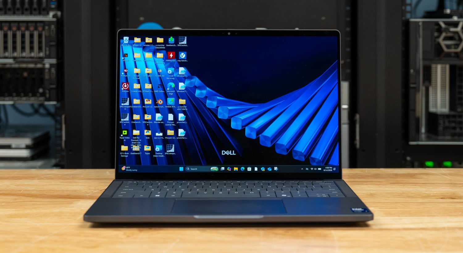 Обзор Dell Pro 14 Premium: флагманский бизнес-ноутбук с Tandem OLED — иллюстрация 5 к материалу