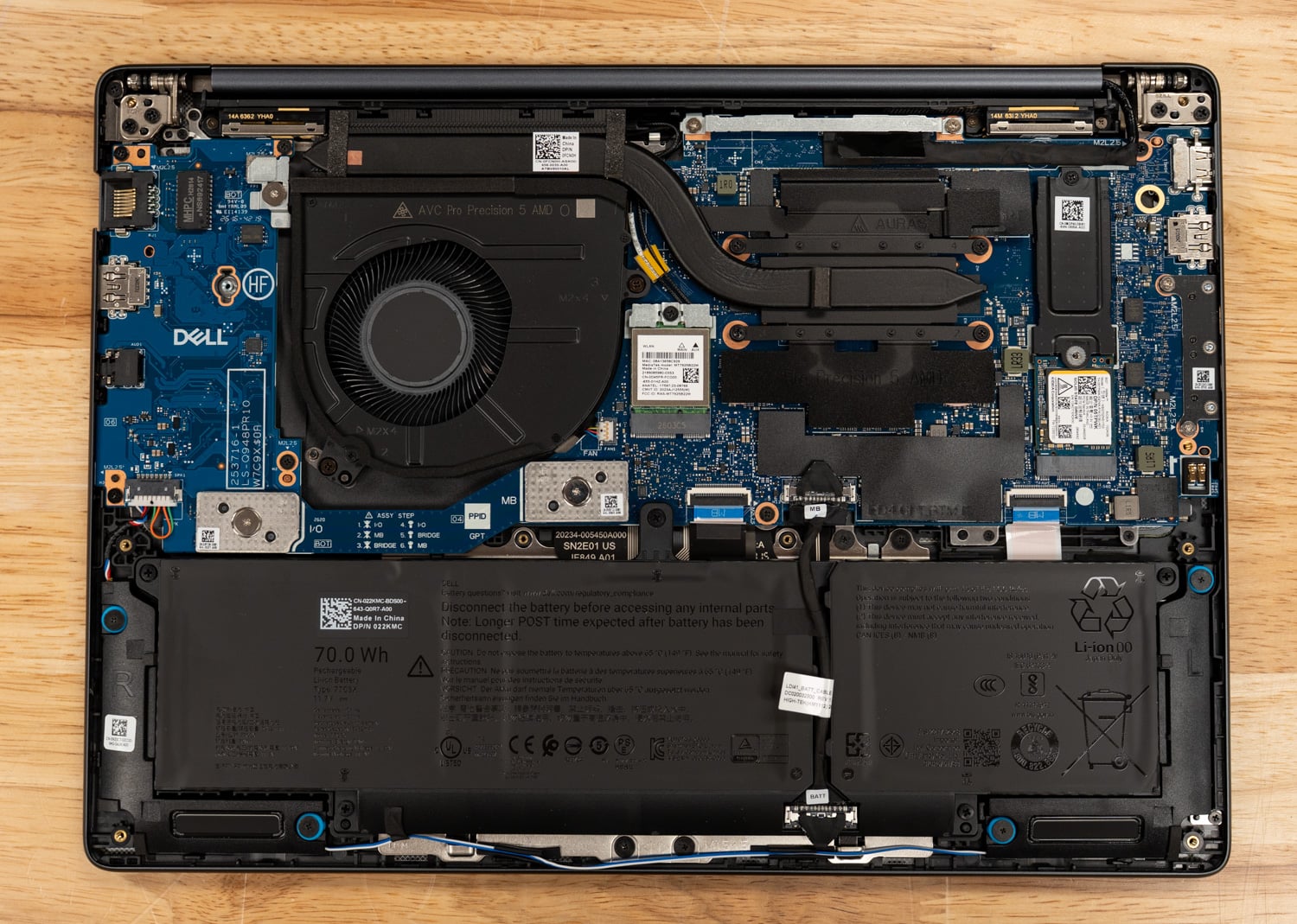 Dell Pro Precision 5 14s AMD internals with 70Wh battery, single blower fan, and M.2 SSD slot
