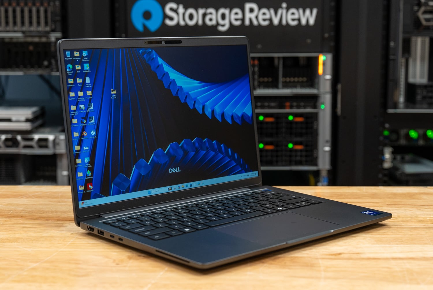 Dell Pro Precision 5 14s Intel running local AI on integrated Arc Pro graphics