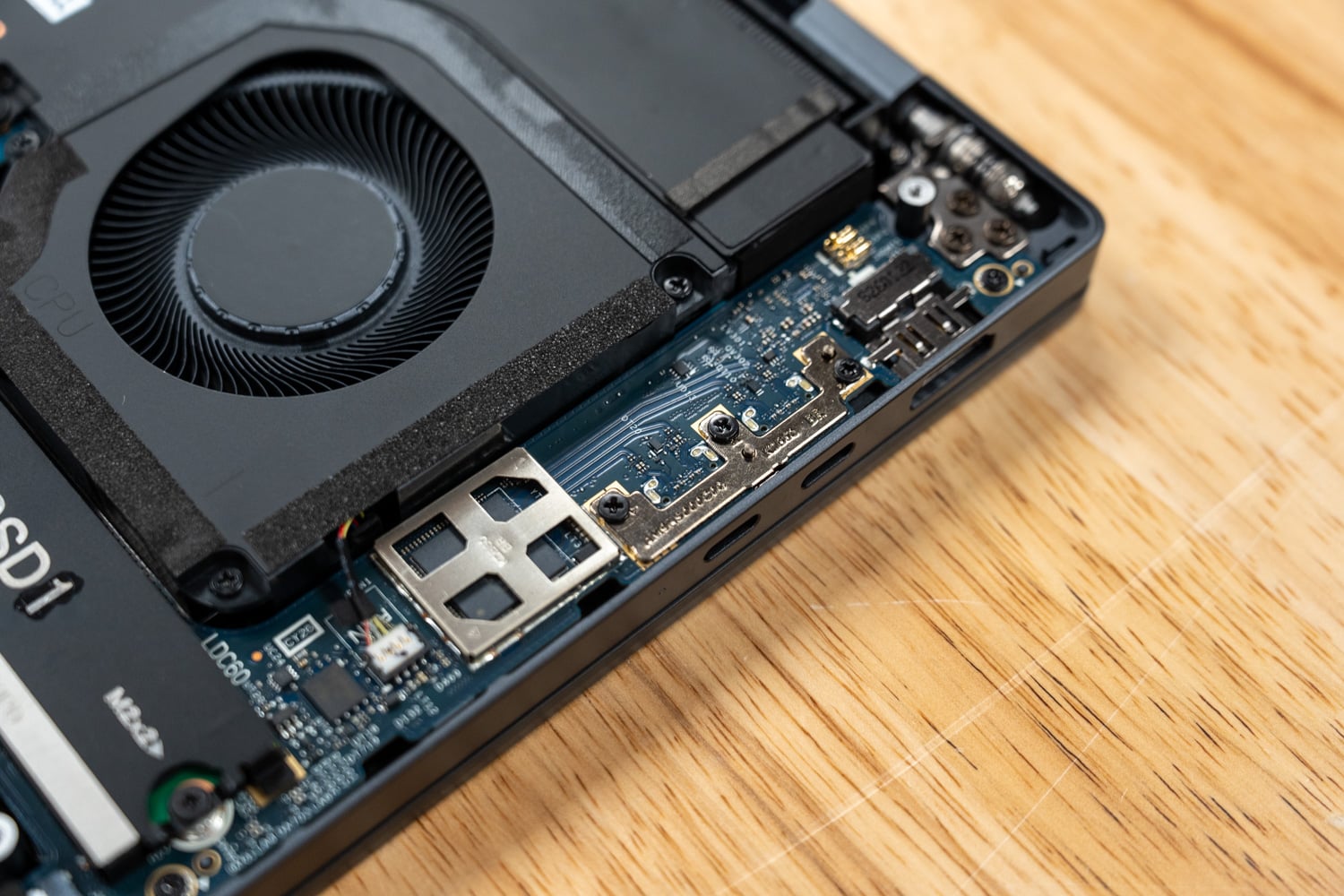 Close-up of the Dell Pro Precision 7 16 cooling fan and SSD1 slot