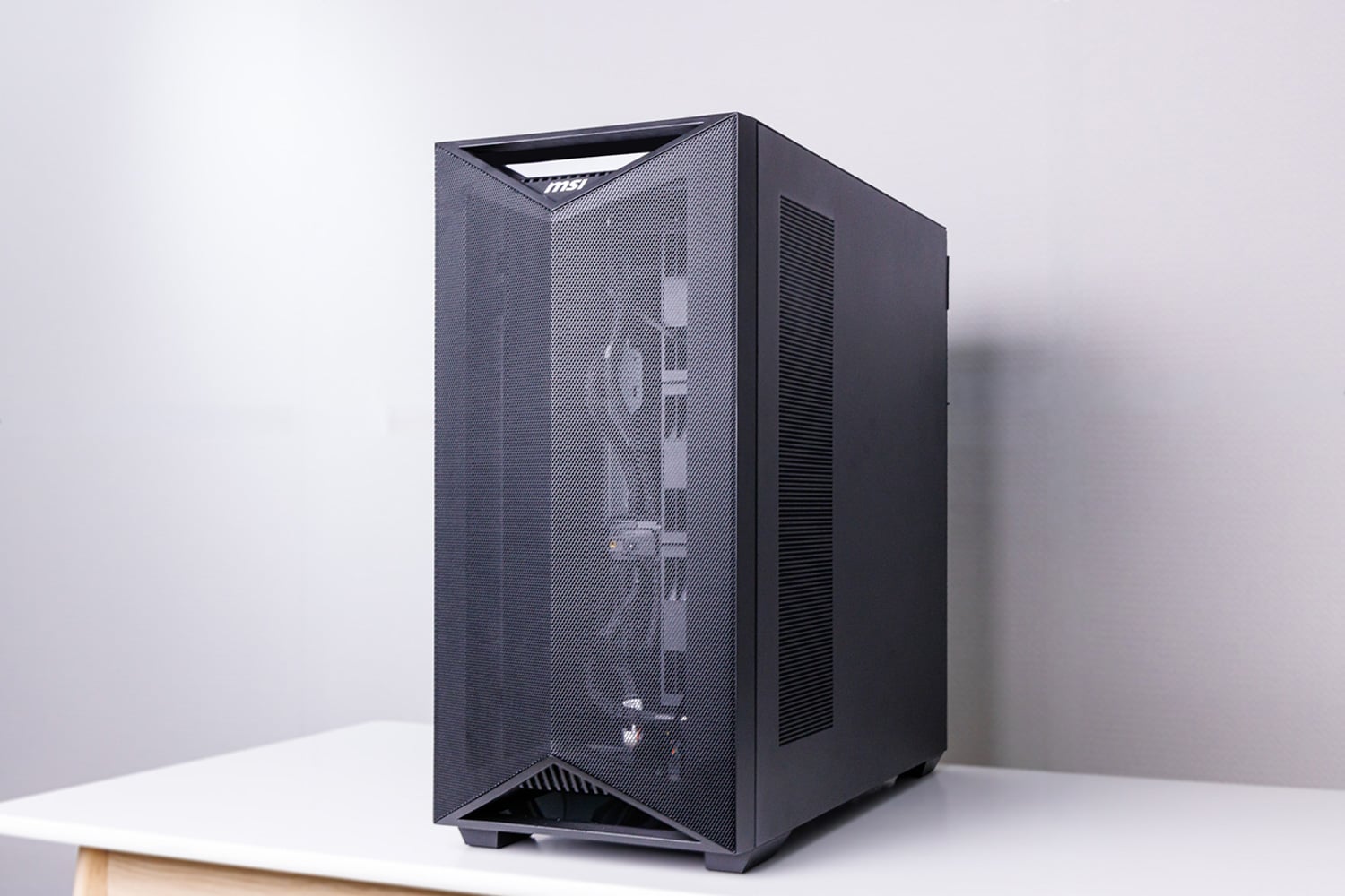 MSI XpertStation WS300 tower exterior with mesh front panel and MSI branding