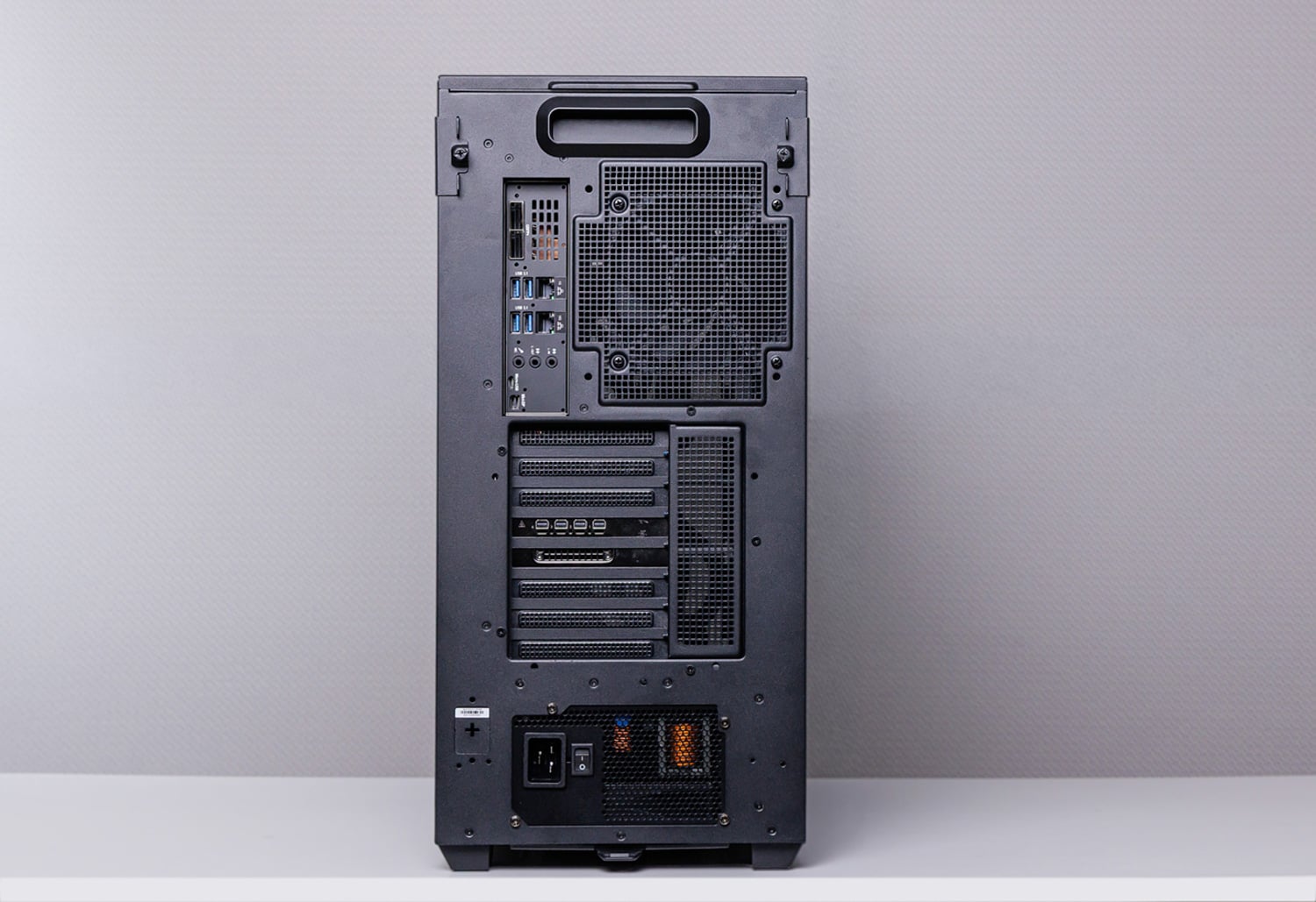 Rear panel of the MSI XpertStation WS300 with dual 400GbE QSFP112 ports, 10GBase-T, BMC management, and USB