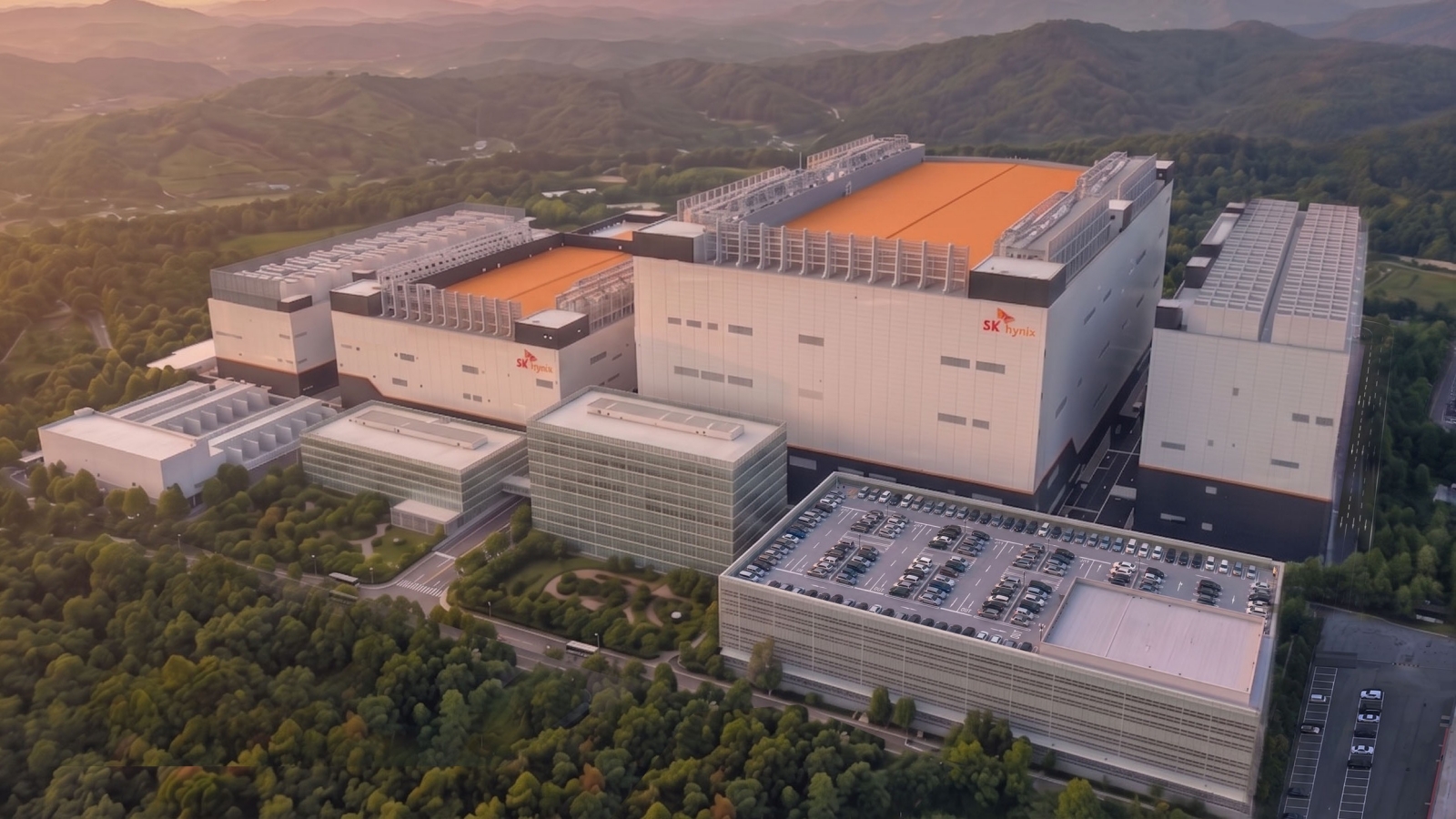 Aerial rendering of the SK hynix Cheongju campus, home of the planned M17 NAND fab