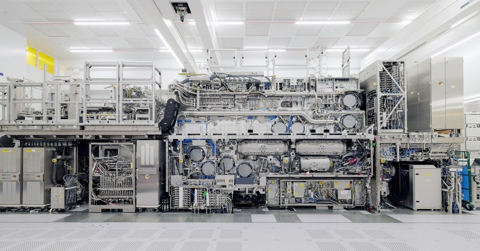ASML TWINSCAN EXE:5000 High NA EUV lithography system with its panels open, the platform Samsung plans to use for DRAM production by 2028